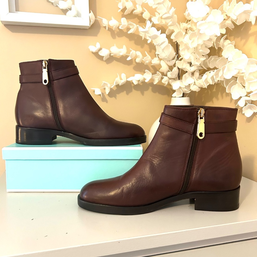 Like New La Canadienne Brown Leather Ankle Boot with Buckle Strap Size 36 - Picture 3 of 16